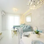 Second Luxury شقة *