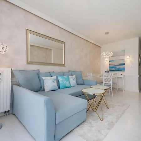 Second Luxury Apartament *